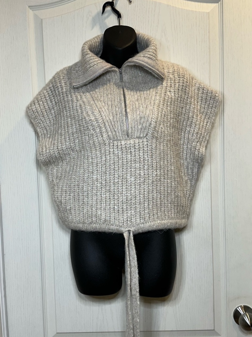 Zara Cream Ribbed Cropped Zip Funnel neck Sweater wool blend with tie waist sz M